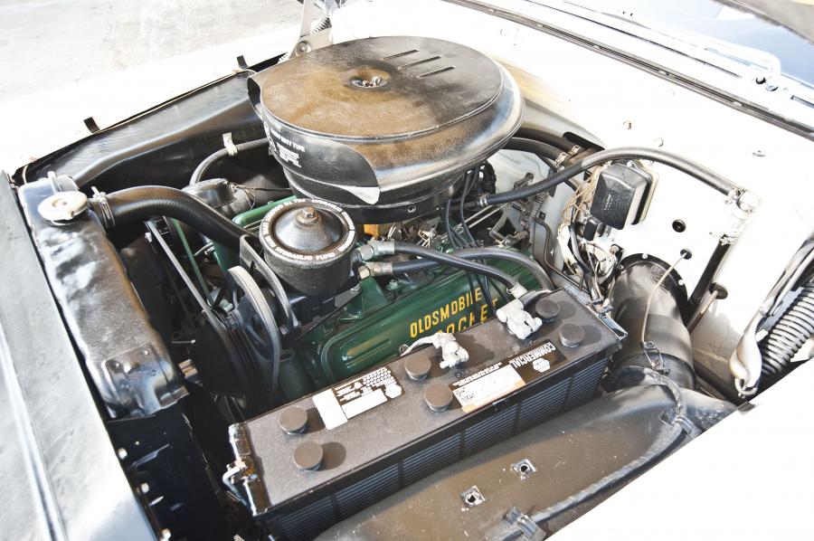  Oldsmobile 98 Fiesta Convertible 1953 года  (фото 50 из 87)